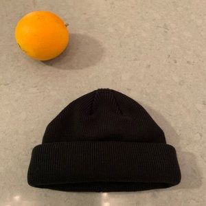Urban Outfitters - Fisherman beanie (black)
